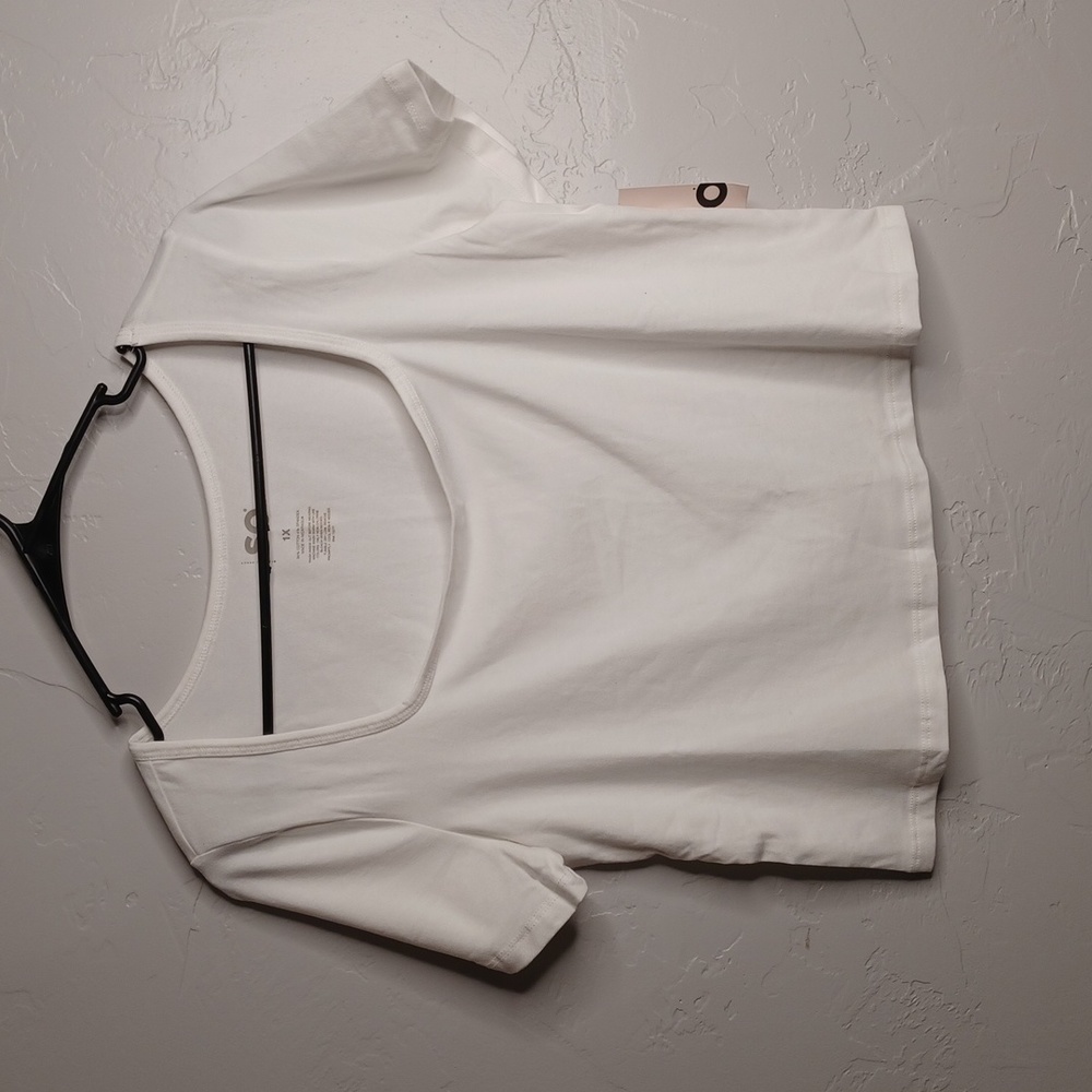 Women's crop top t-shirt